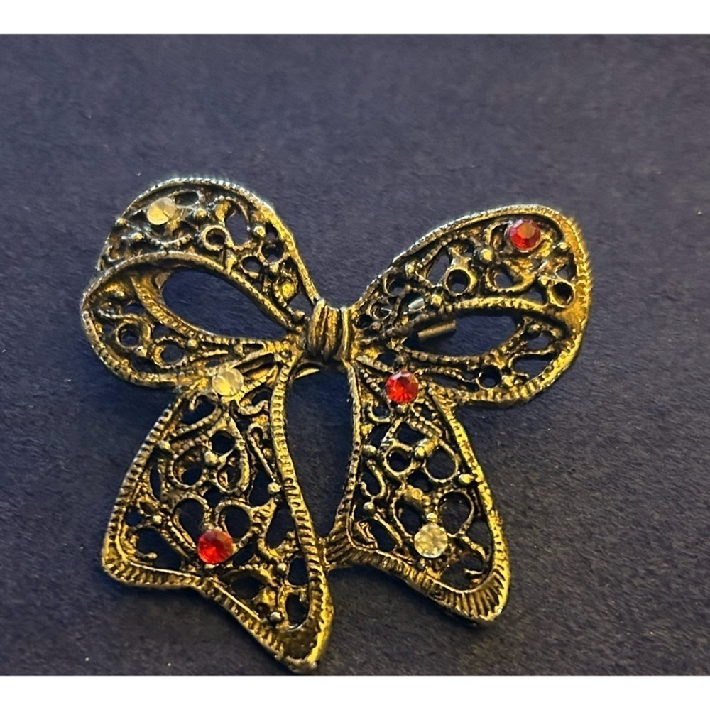 Vintage Rhinestone Wavy Bow Brooch